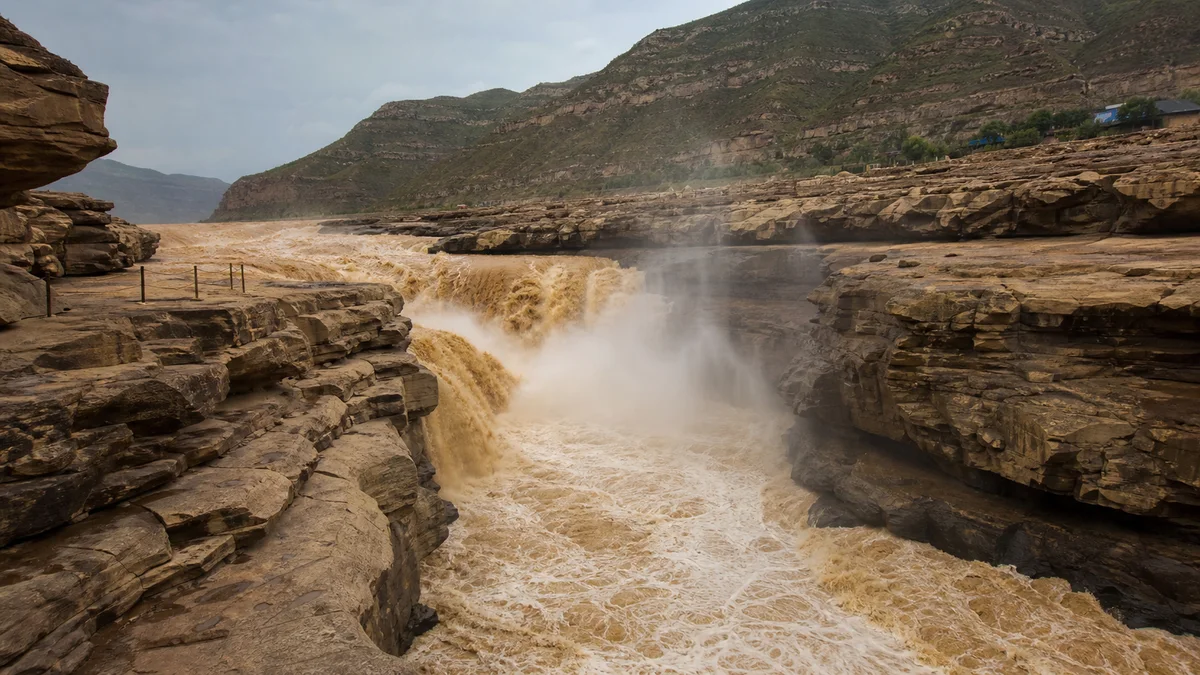 Hukou Waterfall: Where the Yellow River Narrows