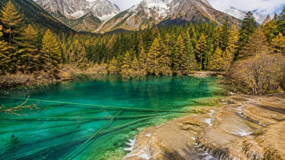 Jiuzhaigou: The Colour Is a Deposit, and the Earthquake Edited It