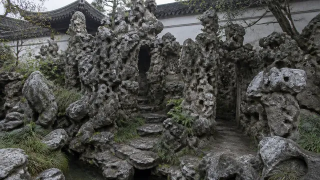 獅子林：築山が勝った庭