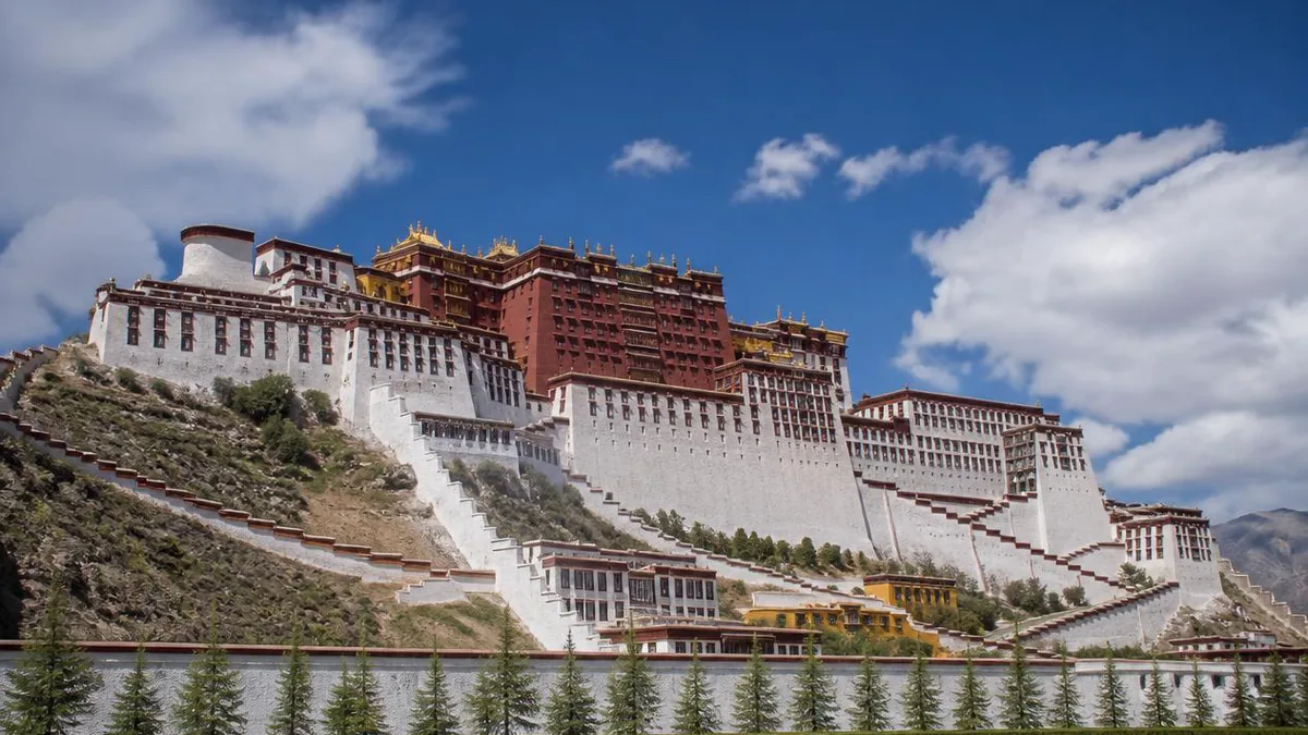 Potala Palace: One Silhouette, Two Buildings