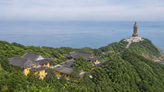 普陀山：船でしか行けない観音の島