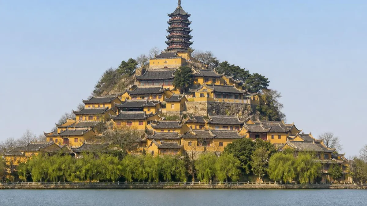 Zhenjiang's Three Hills: One Swallowed by a Temple, One Still an Island, One a Balcony for a Poet
